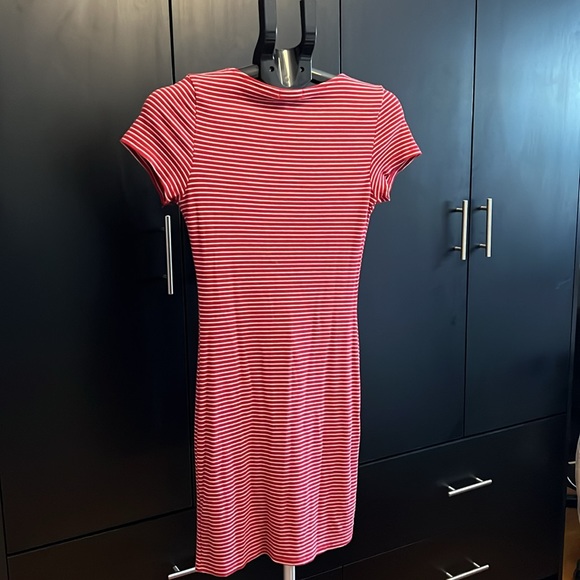 Gorgeous stripped summer dress - Picture 4 of 4